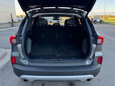 Used 2023 Ford Escape Platinum AWD/4WD image 37