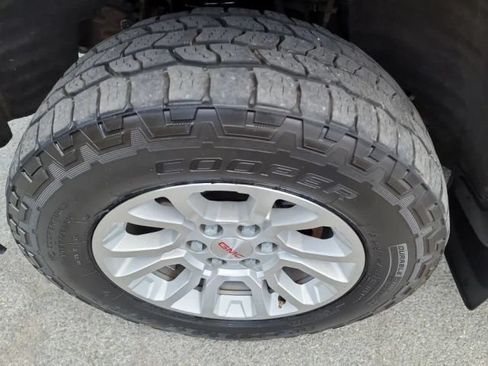 Used 2016 GMC Sierra 1500 SLE w/ SLE Value Package AWD/4WD image 29