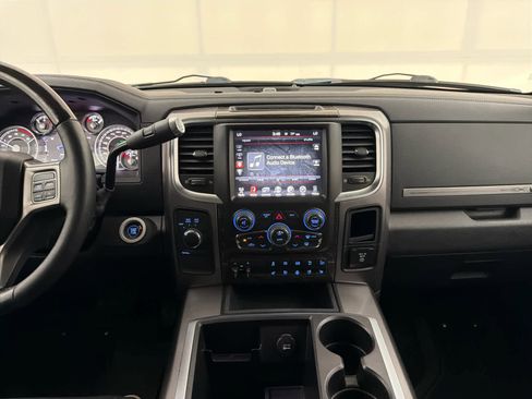 Used 2015 RAM 3500 Laramie Longhorn image 12