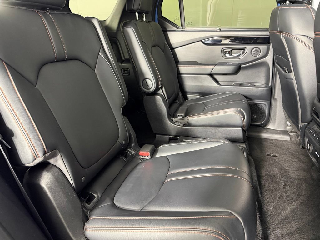 Used 2023 Honda Pilot TrailSport image 19