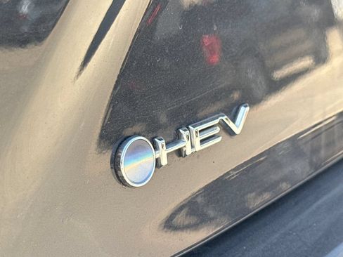 Used 2025 Toyota Camry LE FWD image 9