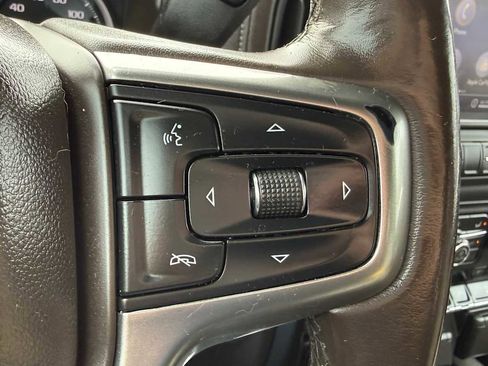 Used 2020 Chevrolet Silverado 2500 LTZ w/ LTZ Premium Package image 16