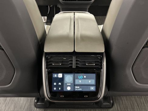 Used 2023 Rivian R1S Adventure image 30