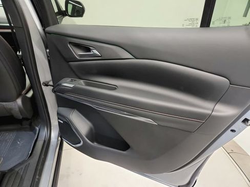 New 2026 Chevrolet Traverse RS w/ LPO, Floor Liner Package FWD image 46