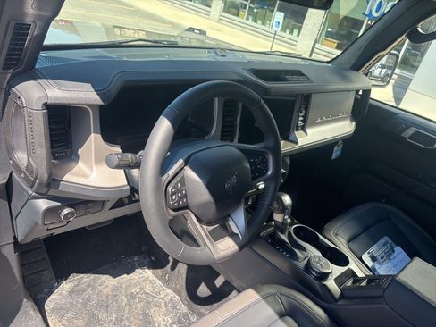 New 2026 Ford Bronco Outer Banks AWD/4WD image 13