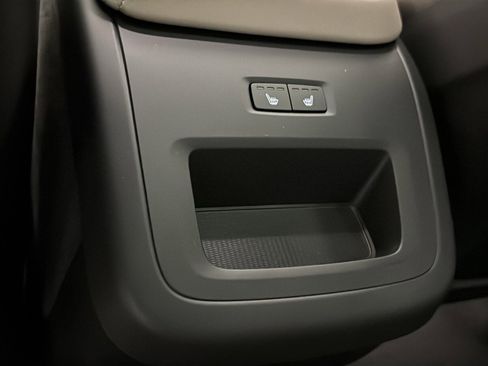 New 2026 Volvo XC60 B5 Plus w/ Climate Package image 28