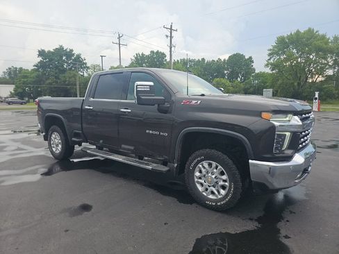 Used 2021 Chevrolet Silverado 2500 LTZ w/ LTZ Plus Package AWD/4WD image 10