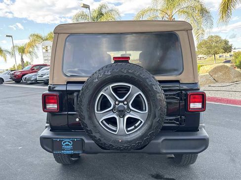 Used 2020 Jeep Wrangler Unlimited Sport image 10