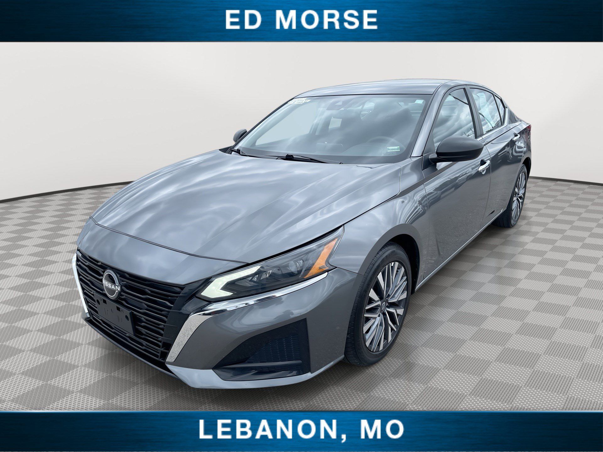 Used 2025 Nissan Altima 2.5 SV FWD image 1