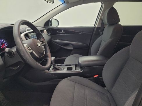 Used 2019 Kia Sorento L FWD image 17