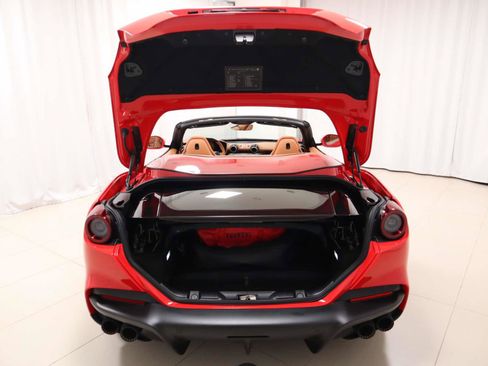 Used 2023 Ferrari Portofino M RWD image 21