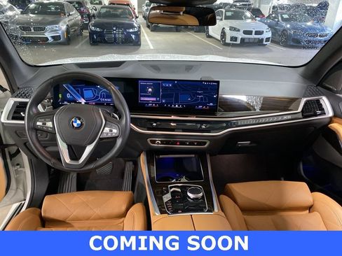 Used 2025 BMW X5 xDrive40i w/ Climate Comfort Package image 10