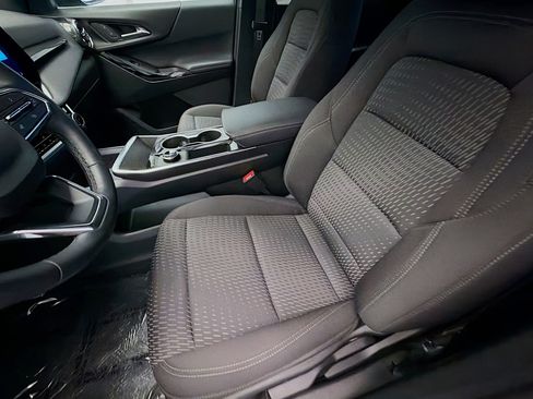Used 2026 Chevrolet Equinox LT AWD/4WD image 11