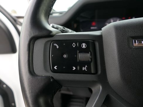 Used 2024 Land Rover Defender 130 X-Dynamic SE AWD/4WD image 15