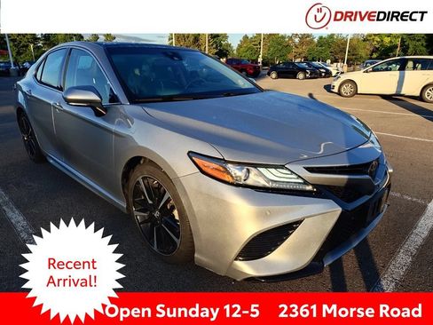 Used 2018 Toyota Camry XSE FWD image 1