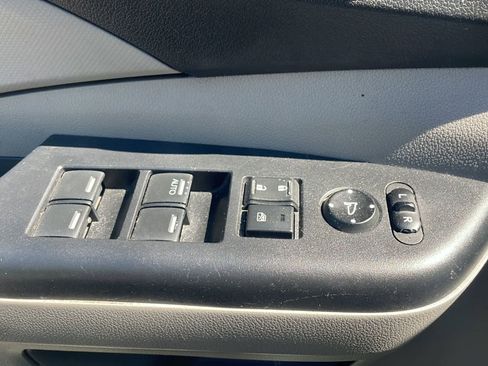 Used 2014 Honda CR-V LX image 14