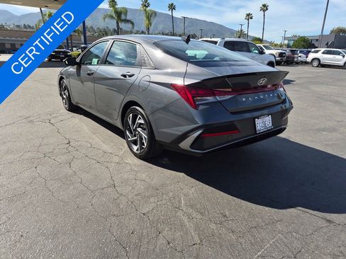 Used 2025 Hyundai Elantra SEL image 5