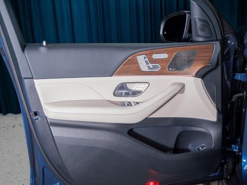 New 2026 Mercedes-Benz GLS 450 4MATIC image 13