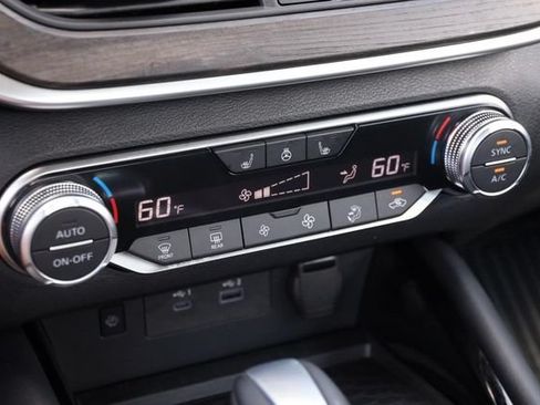 Certified 2025 Nissan Altima 2.5 SL FWD image 19