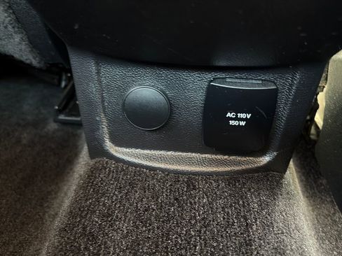 Used 2018 Ford Fusion SE w/ Fusion SE Technology Package image 35