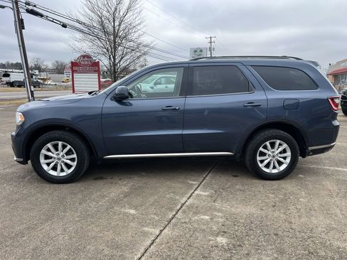 Used 2020 Dodge Durango SXT image 2
