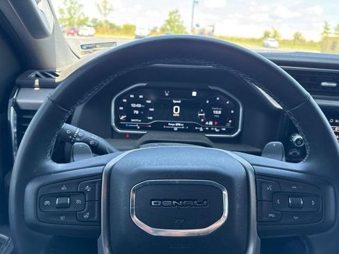 Used 2023 GMC Sierra 1500 Denali w/ Denali Reserve Package AWD/4WD image 10