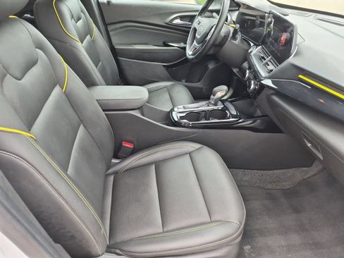 Used 2024 Chevrolet Trax ACTIV w/ Driver Confidence Package FWD image 21