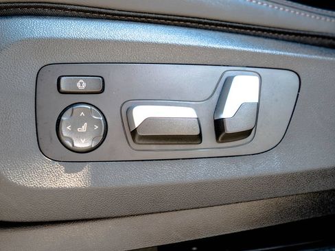 Used 2024 BMW X5 xDrive40i w/ Premium Package AWD/4WD image 23