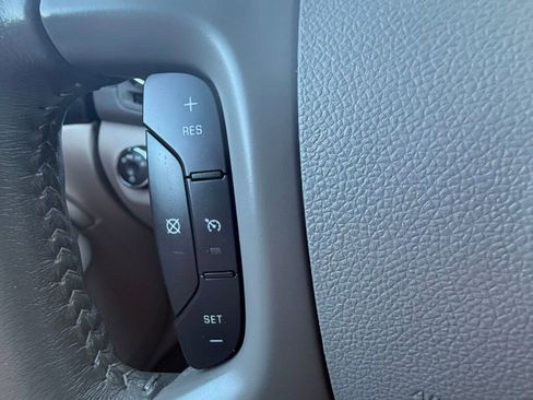 Used 2017 Buick Enclave Convenience FWD image 31