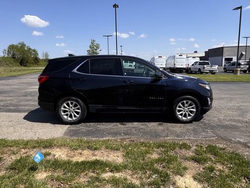 Used 2020 Chevrolet Equinox LT FWD image 2