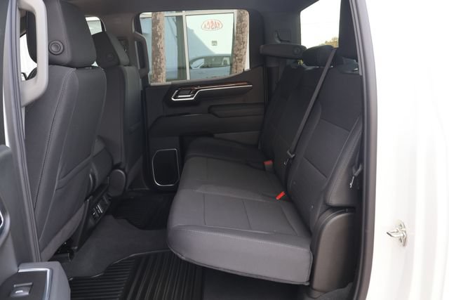 New 2026 GMC Sierra 1500 SLE w/ Max Trailering Package AWD/4WD image 12