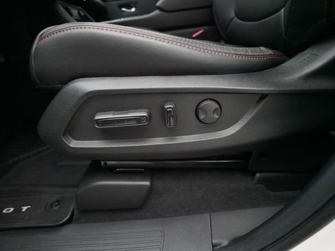 Certified 2025 Honda Pilot TrailSport image 29