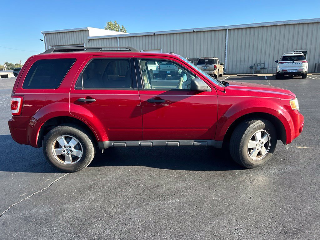 Used 2011 Ford Escape XLT w/ 201A Rapid Spec Order Code AWD/4WD image 9