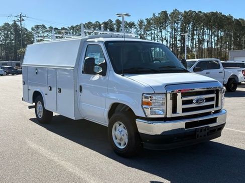New 2025 Ford E-350 and Econoline 350 Super Duty w/ Power Equipment Group image 7