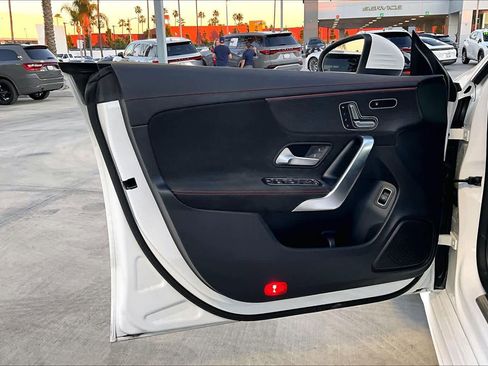 Used 2023 Mercedes-Benz CLA 35 AMG 4MATIC image 21