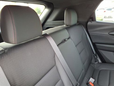 Used 2023 Chevrolet TrailBlazer RS w/ Sun and Liftgate Package image 14