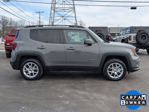 Used 2021 Jeep Renegade Latitude w/ Convenience Group image 3