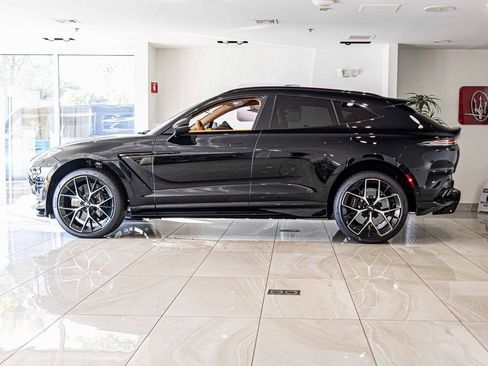 New 2026 Aston Martin DBX 707 image 6