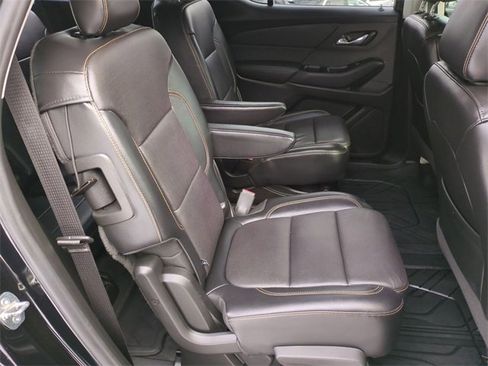 Certified 2018 Chevrolet Traverse Premier w/ Redline Edition image 28