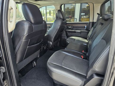Used 2016 RAM 1500 Laramie w/ Convenience Group AWD/4WD image 17