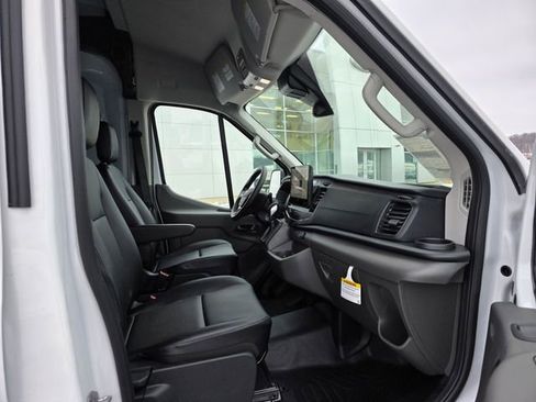 New 2026 Ford Transit 250 148 Medium Roof image 27
