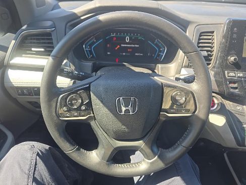 Used 2019 Honda Odyssey EX-L image 5