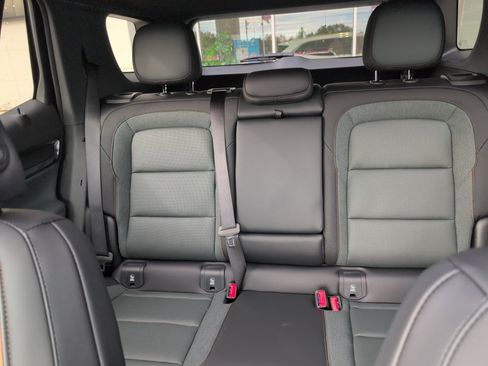 New 2026 GMC Terrain AT4 w/ LPO, Black Badging Package image 25