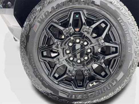 Used 2025 GMC Hummer EV 2X image 69