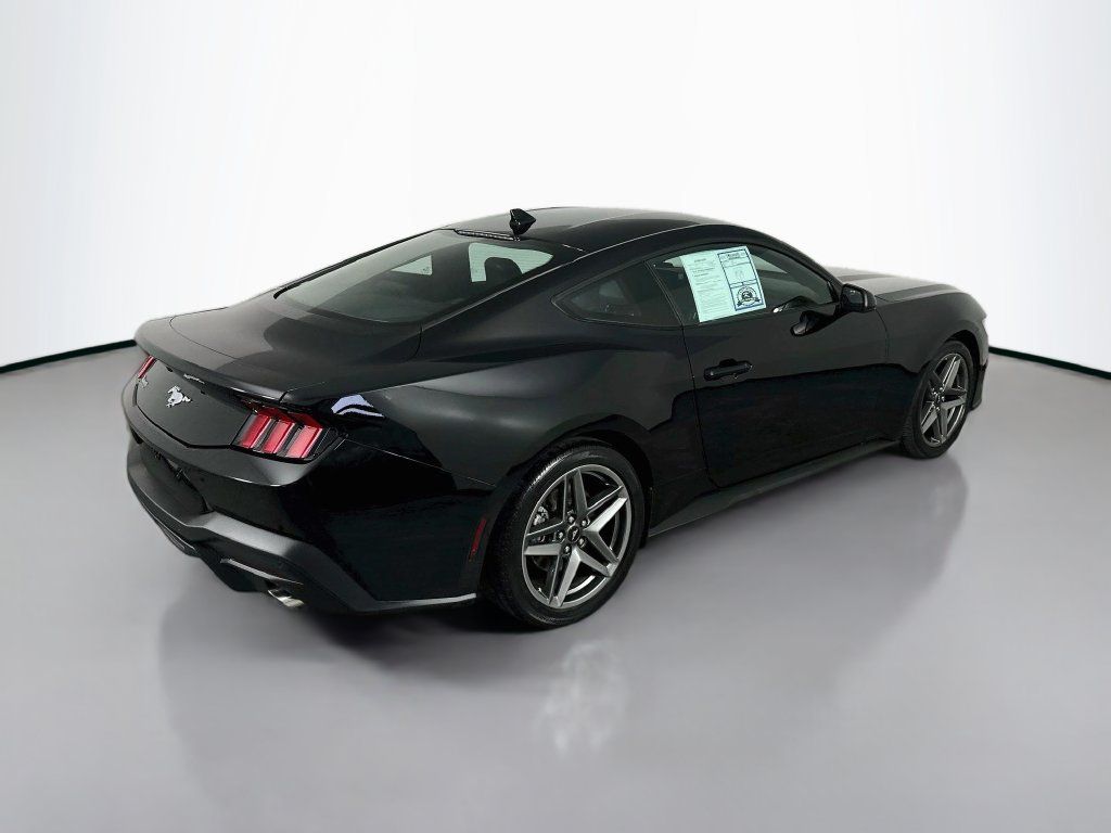 Used 2026 Ford Mustang Coupe RWD image 7