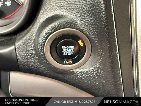 Used 2017 Dodge Journey Crossroad w/ Popular Equipment Group AWD/4WD image 30