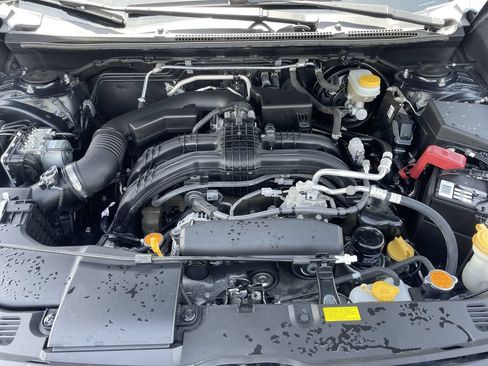 Used 2019 Subaru Crosstrek 2.0i Limited w/ Moonroof Package w/Navigation AWD/4WD image 16