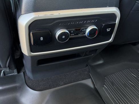 Certified 2023 Ford Expedition XLT image 24