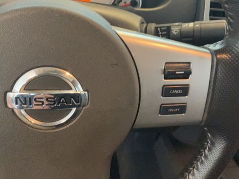 Used 2020 Nissan Frontier PRO-4X w/ Pro-4x Utility Package AWD/4WD image 19