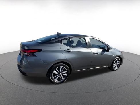 Used 2025 Nissan Versa SV image 15